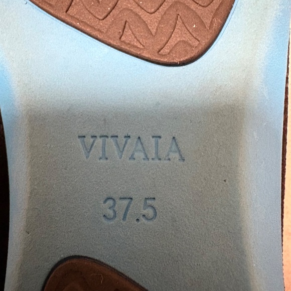 VIVAIA "Aria Walker" Lightweight Pointed Toe Ballet Flats in Black and Blue - Picture 8 of 8